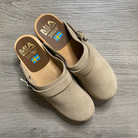 Load image into Gallery viewer, MIA Size 8 1/2 SHOE
