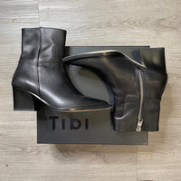 Load image into Gallery viewer, TIBI Size 8 1/2 BOUTIQUE
