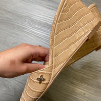 Load image into Gallery viewer, Sam Edelman Size 6 1/2 SHOE
