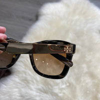 Load image into Gallery viewer, Tory Burch BOUTIQUE
