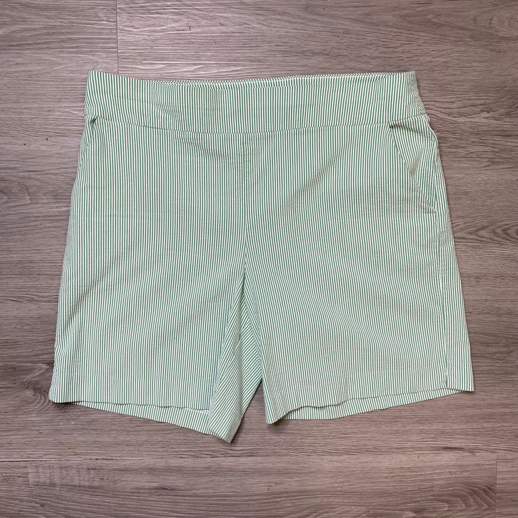 New York & Company Size XL SHORTS