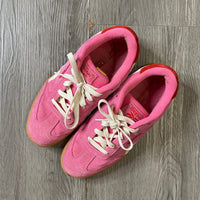 Load image into Gallery viewer, REEBOK Size 7 SHOE
