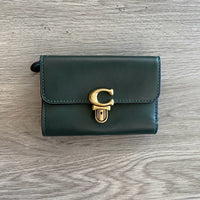 Load image into Gallery viewer, COACH BOUTIQUE
