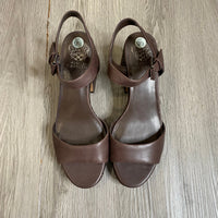 Load image into Gallery viewer, VINCE CAMUTO Size 9 1/2 SHOE
