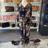 Load image into Gallery viewer, CHICOS Size 12 DRESS
