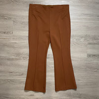 Load image into Gallery viewer, JADE Size XL BOUTIQUE
