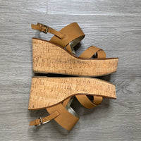 Load image into Gallery viewer, Sam Edelman Size 6 1/2 SHOE
