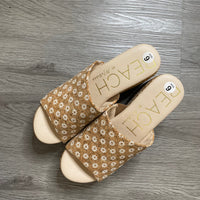 Load image into Gallery viewer, BEACH Matisse Size 9 SHOE
