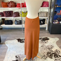 Load image into Gallery viewer, ANTHROPOLOGIE Size LARGE SKIRT
