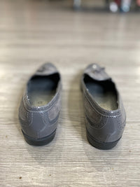 Load image into Gallery viewer, UNISA Size 10 SHOE
