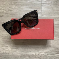 Load image into Gallery viewer, FERRAGAMO DESIGNER
