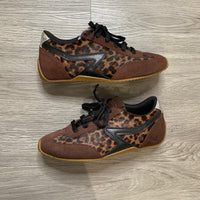 Load image into Gallery viewer, Rag &amp; Bone Size 7 BOUTIQUE
