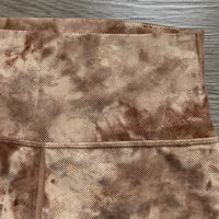 Load image into Gallery viewer, Lululemon Size 6 ATHLETIC WEAR
