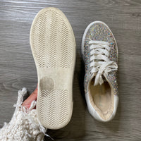 Load image into Gallery viewer, Betsey Johnson Size 6 SHOE
