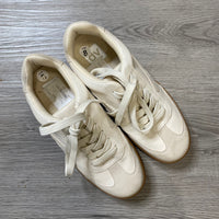 DV Size 8 SHOE