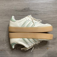 Load image into Gallery viewer, ADIDAS Size 7 SHOE
