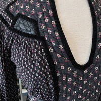 Load image into Gallery viewer, SEA Size MED BOUTIQUE
