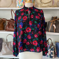 Load image into Gallery viewer, J CREW Size LARGE TOPS
