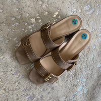 Load image into Gallery viewer, Pelle Moda Size 7 1/2 SHOE
