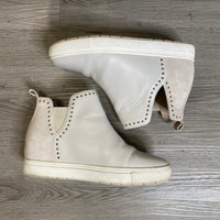 Load image into Gallery viewer, Chelsea &amp; Violet Size 8 SHOE
