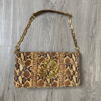 Load image into Gallery viewer, Tory Burch BOUTIQUE
