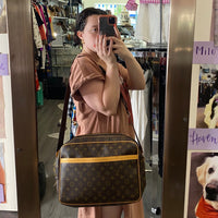 Load image into Gallery viewer, Louis Vuitton DESIGNER
