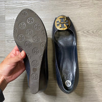 Load image into Gallery viewer, Tory Burch Size 10 SHOE
