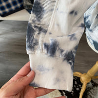 Load image into Gallery viewer, Grey State Size LARGE TOPS
