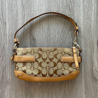 Load image into Gallery viewer, COACH BOUTIQUE
