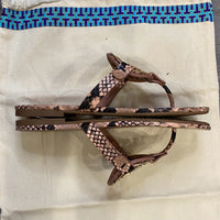 Load image into Gallery viewer, Tory Burch Size 7 1/2 BOUTIQUE
