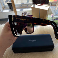 Load image into Gallery viewer, GIVENCHY DESIGNER

