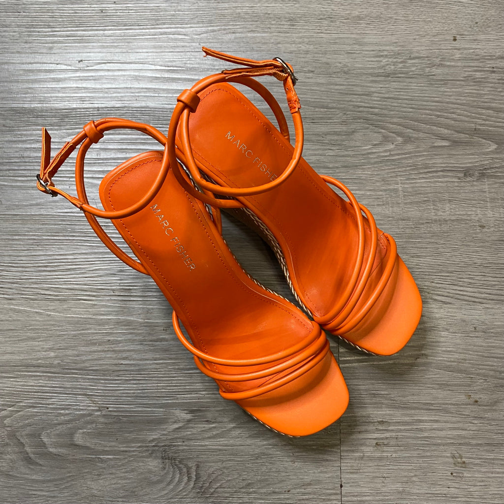 Marc Fisher Size 8 SHOE