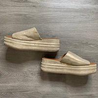 Load image into Gallery viewer, FREE PEOPLE Size 10 SHOE
