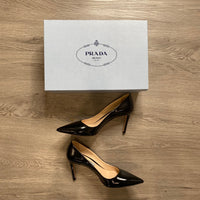 Load image into Gallery viewer, PRADA Size 7 DESIGNER
