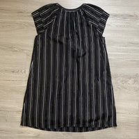 Load image into Gallery viewer, ANN TAYLOR Size M/P DRESS
