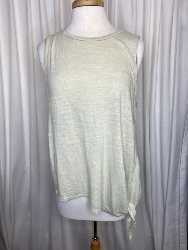MAEVE Size XL TOPS